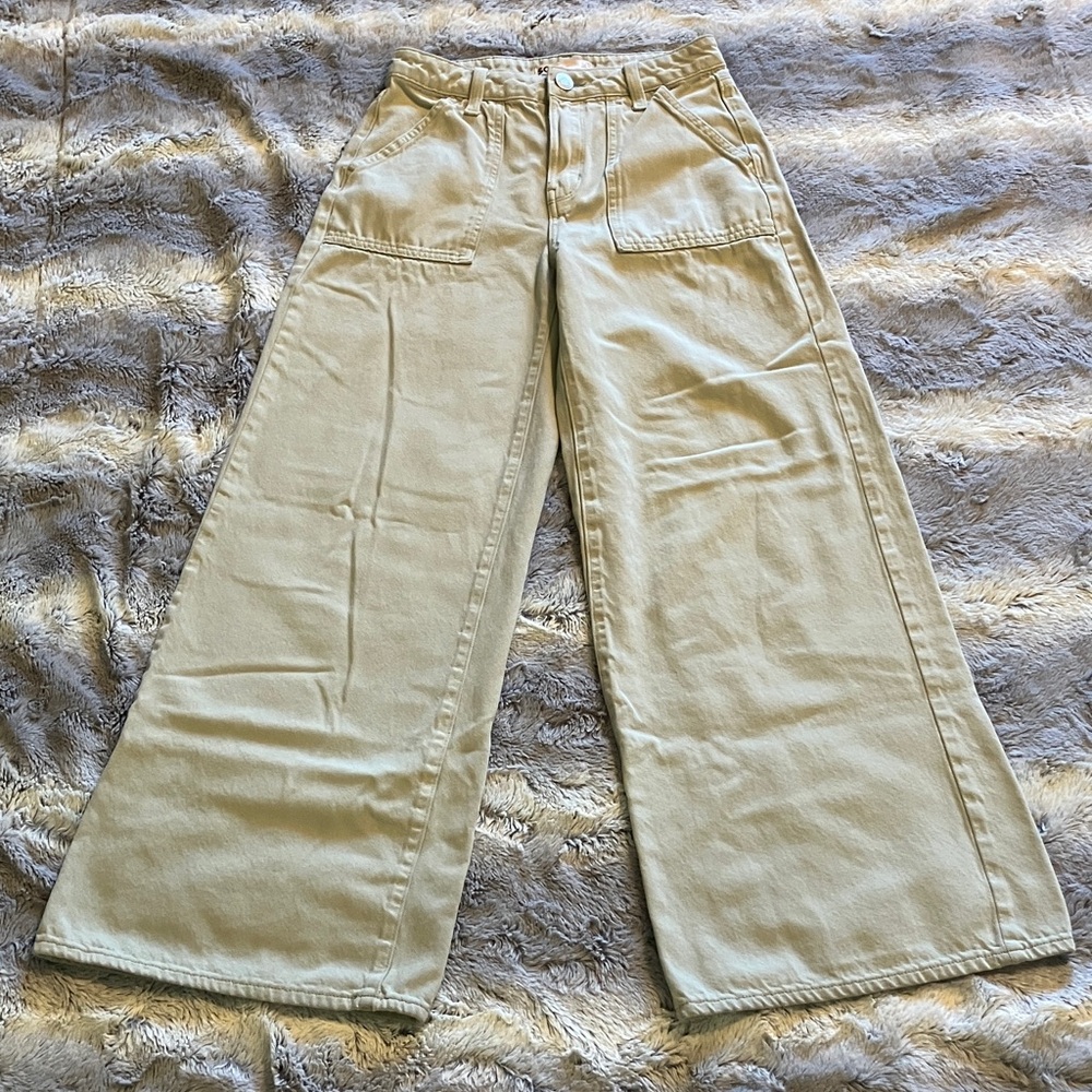 Women’s/Junior’s Green Wide-Leg Pants